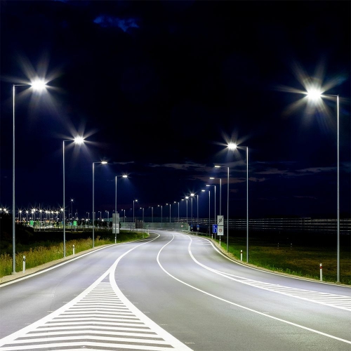 Lampadaire LED sur secteur, Puissance: 150W, 20250lm, 6500K, IP65, avec adaptateur à angle réglable